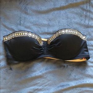 Victoria’s Secret strapless bikini top